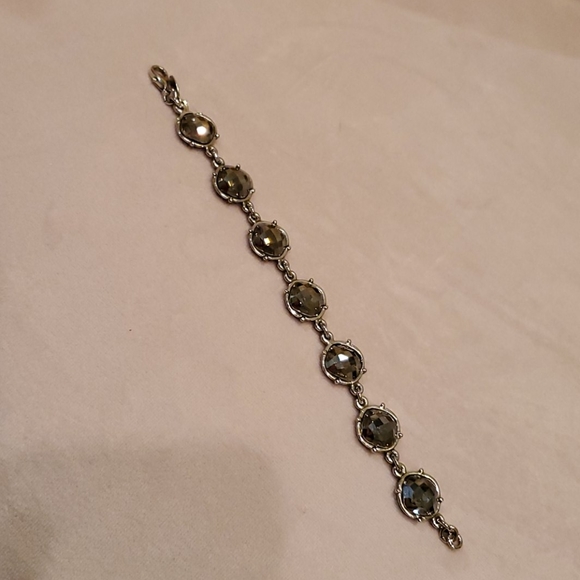 Glitzy Bella women's Swarovski crystal bracelet. - Picture 4 of 5